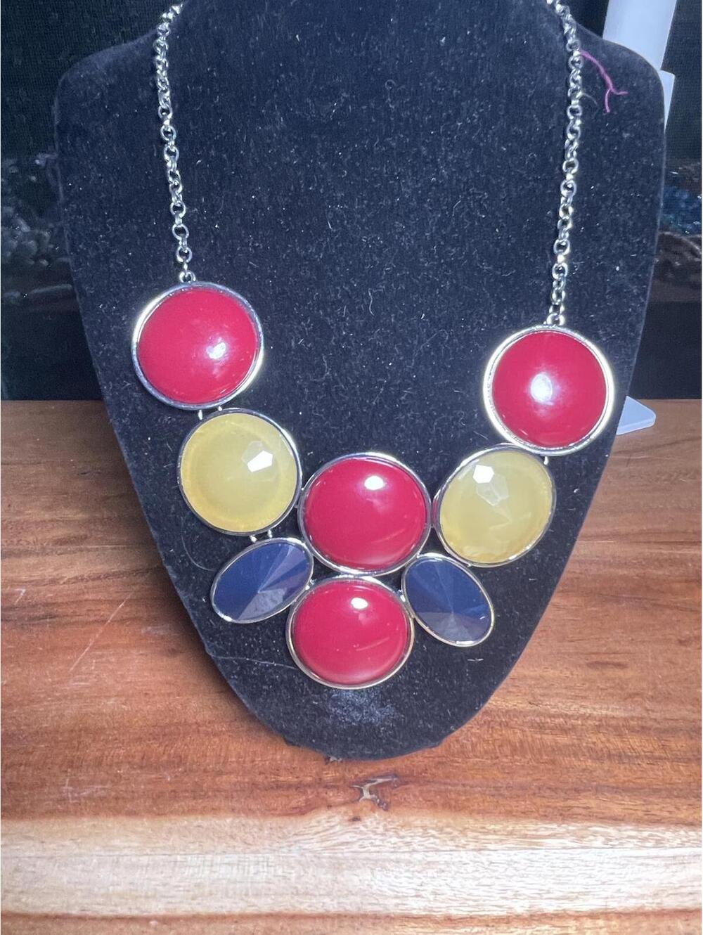 Vintage Large Circle Silver Toned Necklace